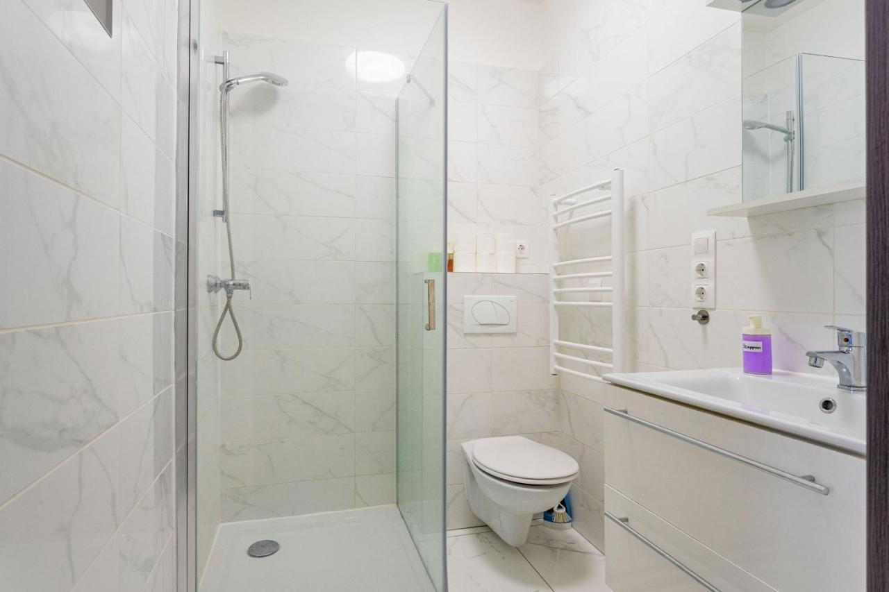 Modernized Condo At Kiraly 51 Budapest Exterior foto
