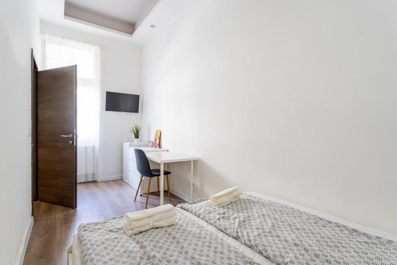 Modernized Condo At Kiraly 51 Budapest Exterior foto