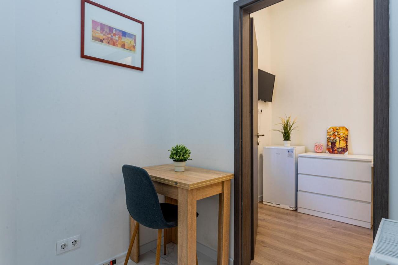 Modernized Condo At Kiraly 51 Budapest Exterior foto